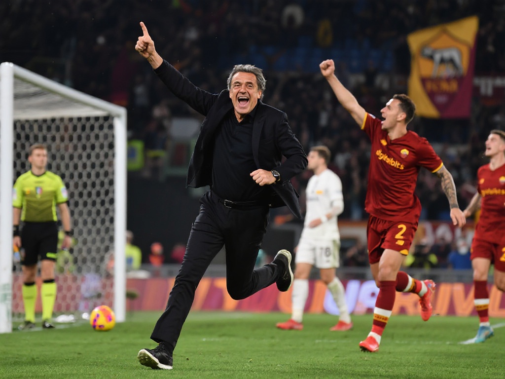 米兰队徽中的星光象征